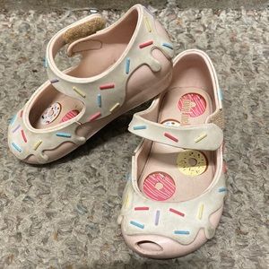 Mini Melissa donut shoes